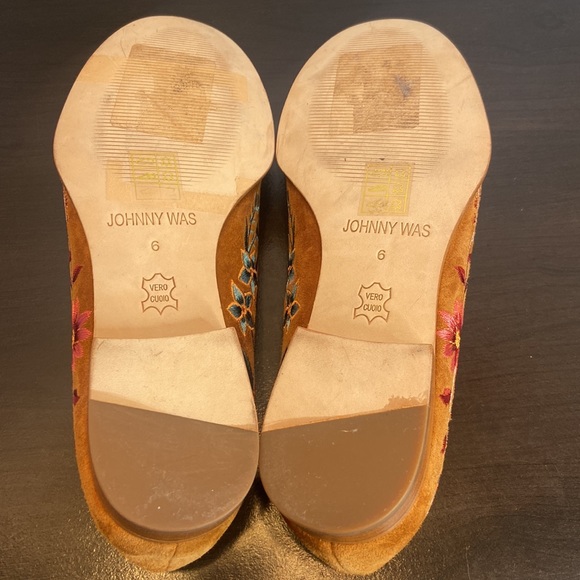 New Johnny Was Freja Embroidered Cognac Suede Leather Loafers Size 6 - Picture 14 of 16
